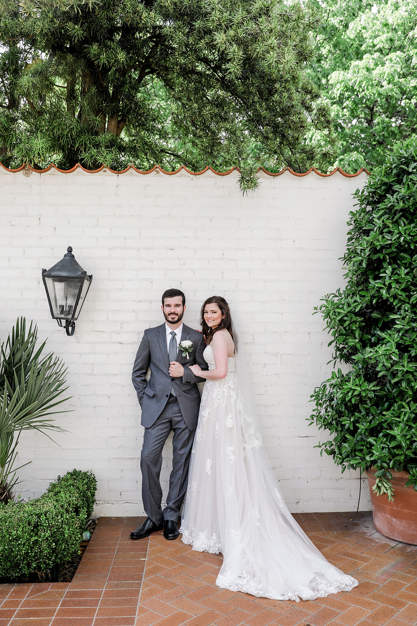 Dallas Arboretum wedding portraits